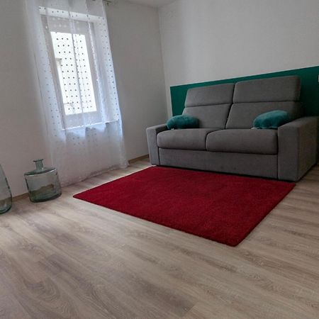 Spazioso E Completo Appartamento Con 3 Camere, Doppi Servizi, Fino A 8 Posti Letto Педавена Екстер'єр фото
